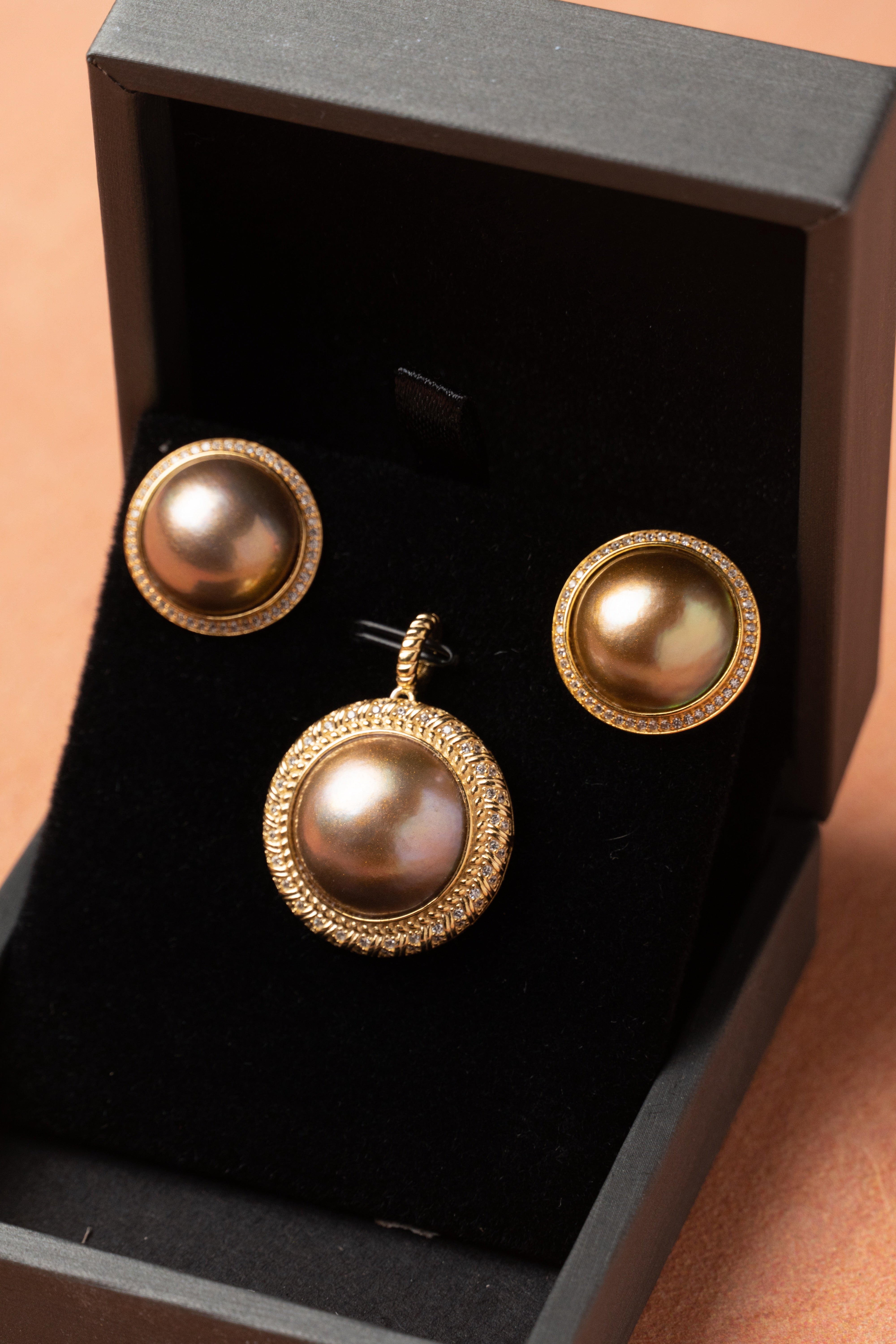 Vespera_Aurealis Pearl Collection