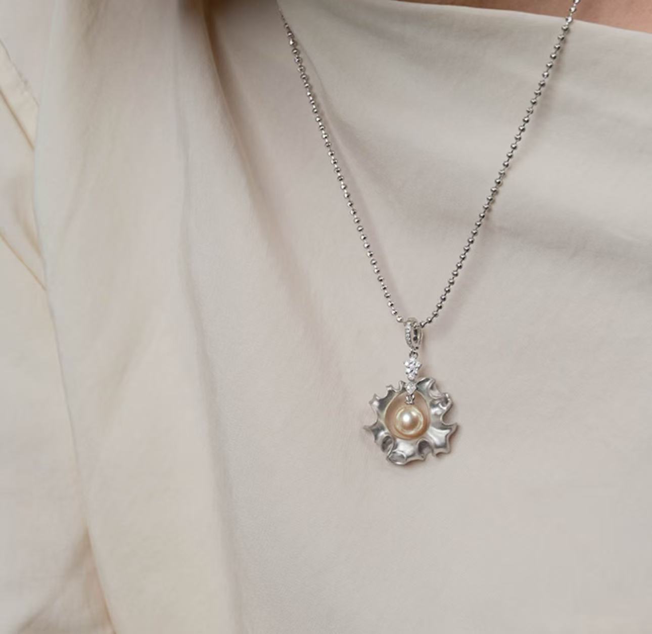 Gergeous Freshwater necklace